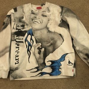 Supreme Crewneck Sweater